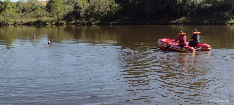 Homem morre afogado ao pescar em a&ccedil;ude em fazenda de Fraiburgo – Foto: Bombeiros/ND