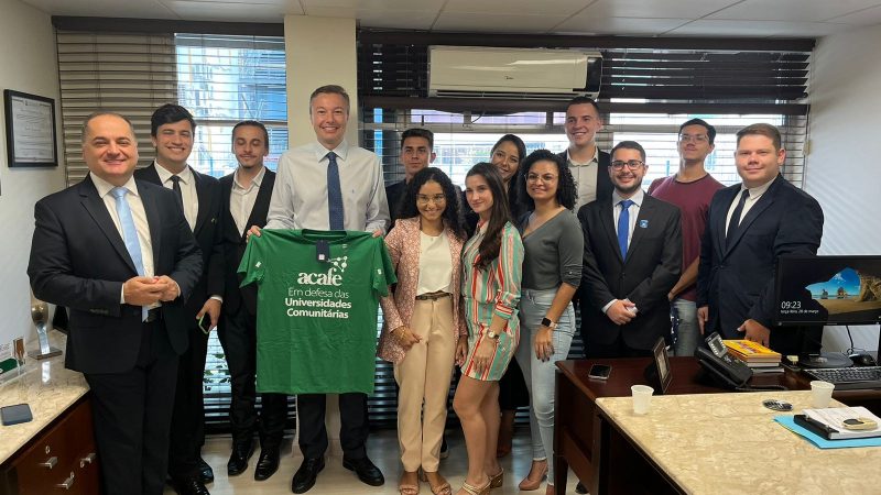 Ao longo das pr&oacute;ximas semanas, o deputado Napole&atilde;o Bernardes far&aacute; um roteiro de visitas por todas as universidades comunit&aacute;rias em Santa Catarina. – Foto: Alessandra Flores/Reprodu&ccedil;&atilde;o/ND