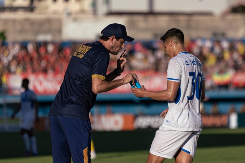 Barra tenta fazer história no Estadual 