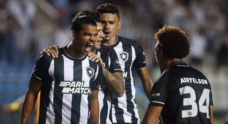 já começou o chororô do técnico do Botafogo kkkk #Botafogo