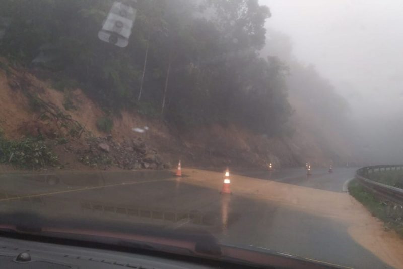 Liberado o tráfego para veículos leves na BR-280, na Serra de Corupá (SC) -  Estradas