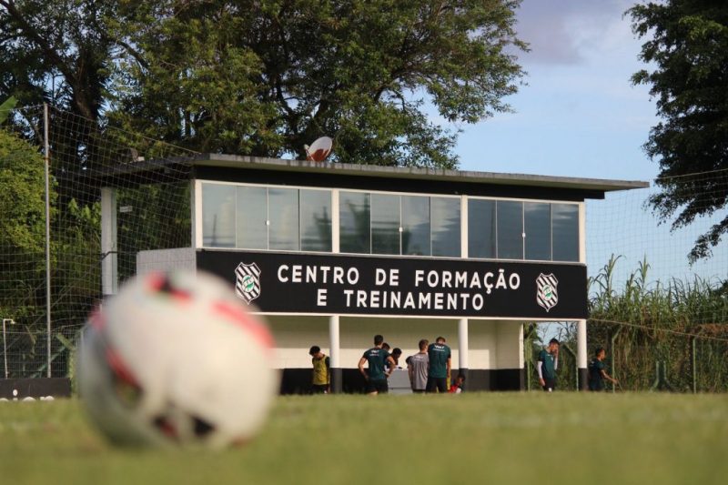 Elenco do Figueirense treinou no CFT Cambirela, em Palho&ccedil;a, nesta ter&ccedil;a-feira – Foto: Patrick Floriani/Figueirense/ND