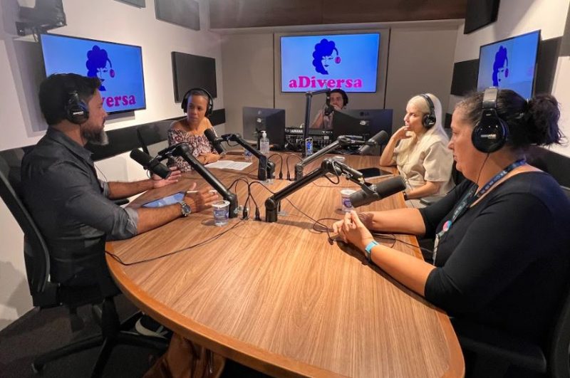 Constela&ccedil;&atilde;o familiar, representatividade de mulheres pretas e desafios a maternidade s&atilde;o temas do podcast aDiversa – Foto: Thain&aacute; Klock/ND
