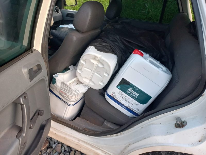 Produtos contrabandeados n&atilde;o tinham nota fiscal nem proced&ecirc;ncia – Foto: PMRv/Divulga&ccedil;&atilde;o/ND