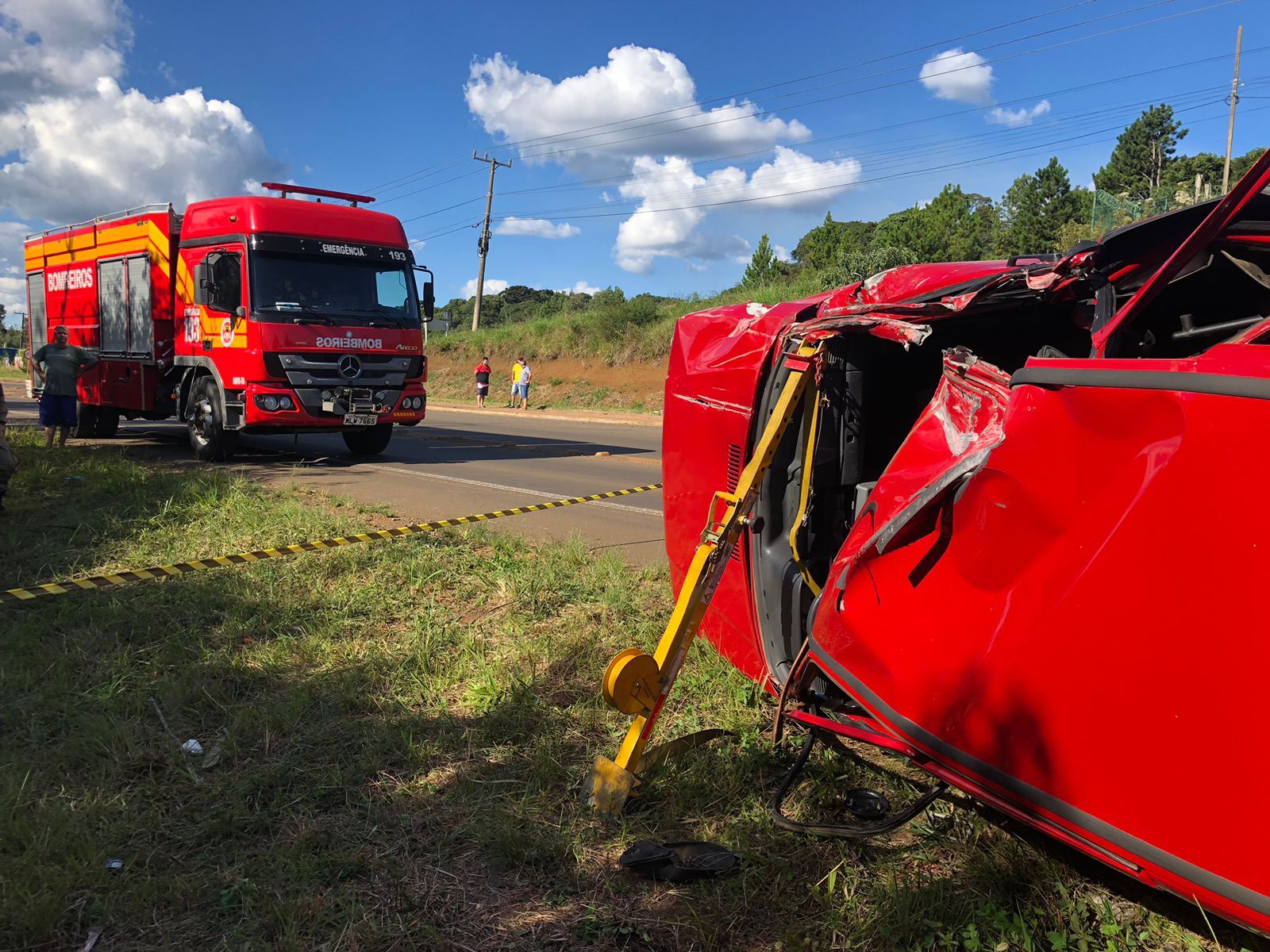 Motorista Morre E Passageiro Fica Em Estado Grave Após Colisão De Carro