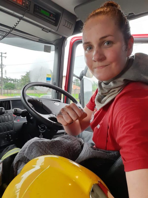 ‘Mostrar que somos capazes’, diz mulher que faz parte da for&ccedil;a-tarefa dos bombeiros em SC – Foto: Corpo de Bombeiros Militar de Santa Catarina/Reprodu&ccedil;&atilde;o/ND