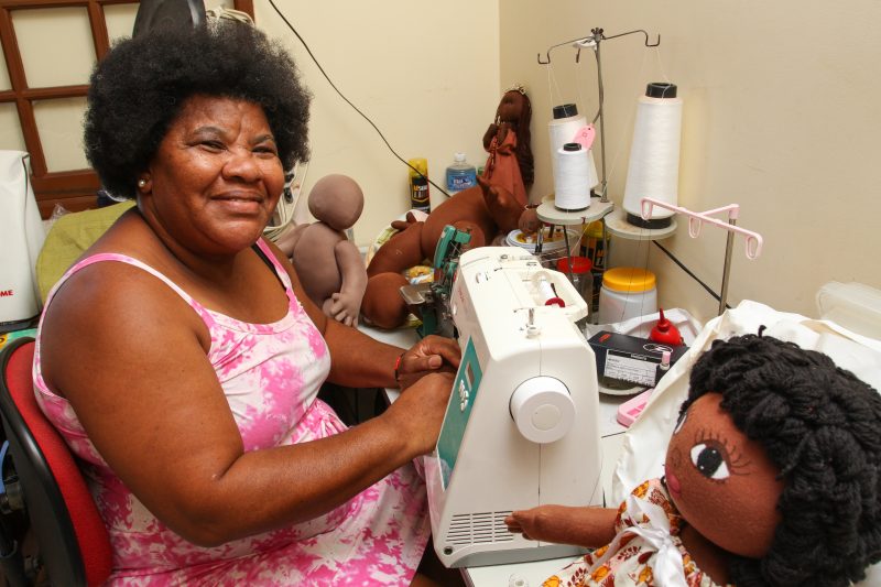 Vi&uacute;va e com a escolaridade at&eacute; a quarta s&eacute;rie, Concei&ccedil;&atilde;o n&atilde;o queria que faltasse nada para os filhos ap&oacute;s a morte do marido e retomou os estudos – Foto: Cristiano Estrela/Especial para o ND