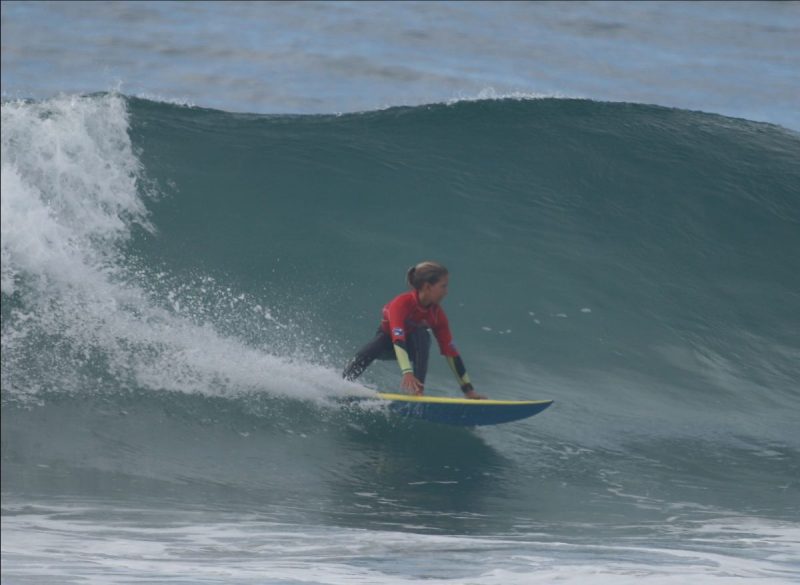 Surf Feminino: Valentina Zanoni levou o t&iacute;tulo de campe&atilde; Feminino Sub-12 – Foto: Basilio Ruy/PP007