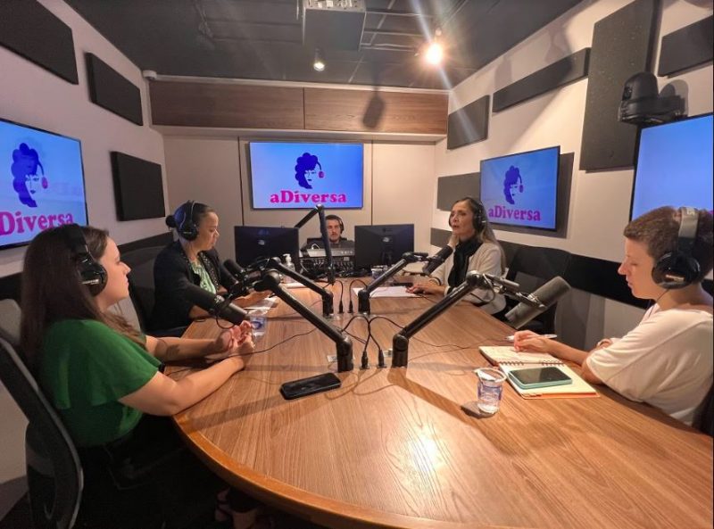 No M&ecirc;s da Mulher, podcast aDiversa analisa projetos de lei, leis institu&iacute;das e protocolos que visam garantir direitos femininos – Foto: Thain&aacute; Klock/ND