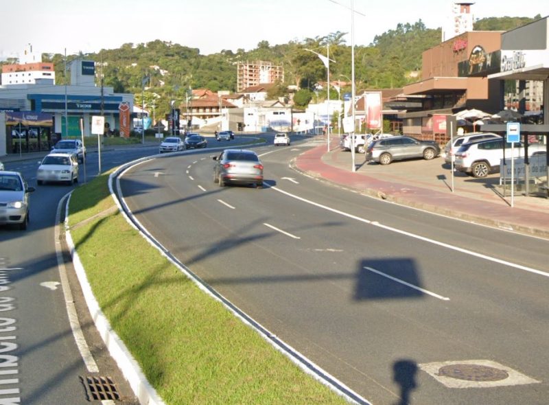 Transversais da rua Humberto de Campos ter&atilde;o mudan&ccedil;a no tr&acirc;nsito a partir desta ter&ccedil;a-feira (14) – Foto: Google Street View/Reprodu&ccedil;&atilde;o/ND