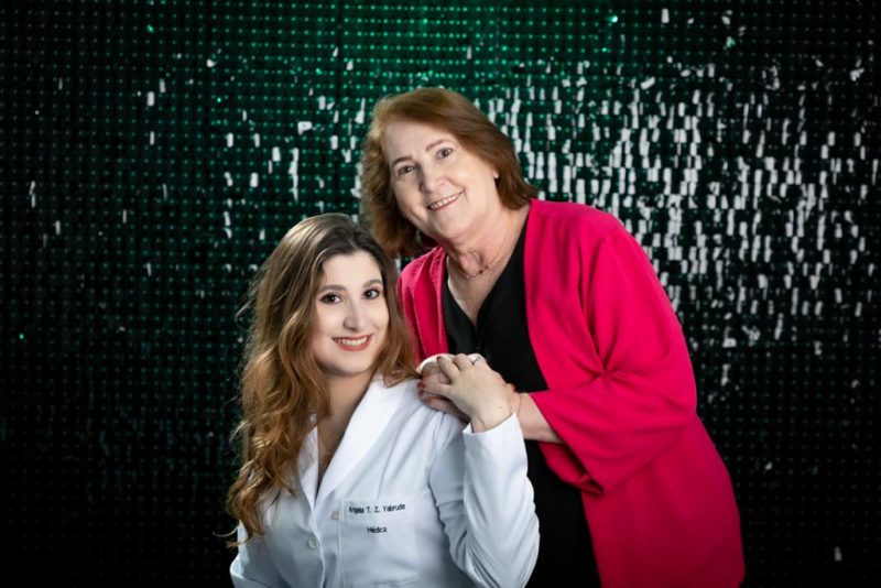 Cec&iacute;lia Zuffo e sua filha – Foto: Arquivo Pessoal / Reprodu&ccedil;&atilde;o ND