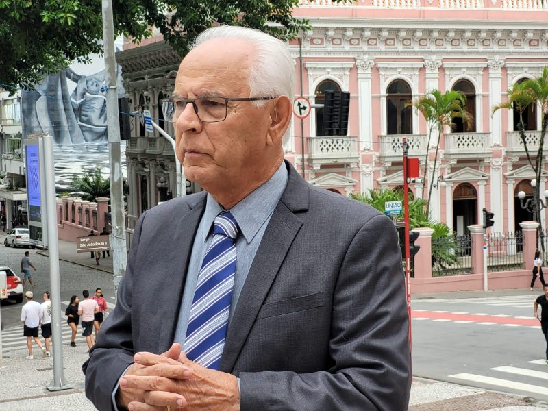 Moacir Pereira &eacute; curador de pol&iacute;tica no projeto Floripa 350 – Foto: J&eacute;ssica Schmidt/Especial para o ND