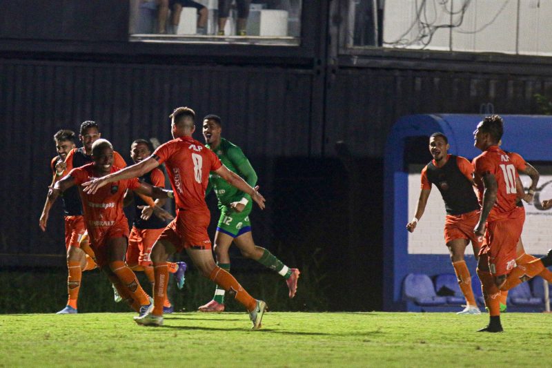 Possível punição ao Hercílio Luz poderia mudar a classificação do Estadual