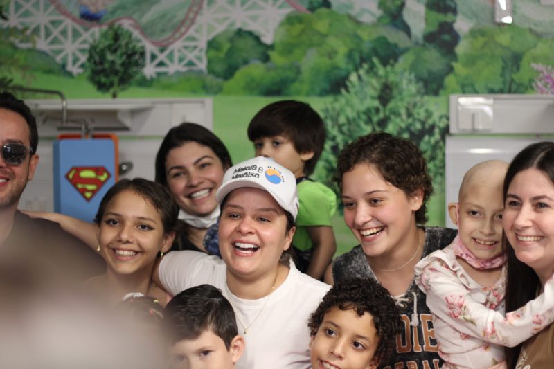 Cantora visitou o Hospital neste s&aacute;bado – Jaime Batista da Silva + HSA/Divulga&ccedil;&atilde;o/ND