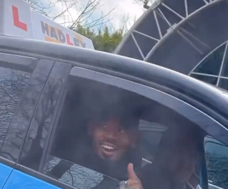 Jorginho zoa Gabriel Jesus na autoescola – Foto: Instagram Jorginho