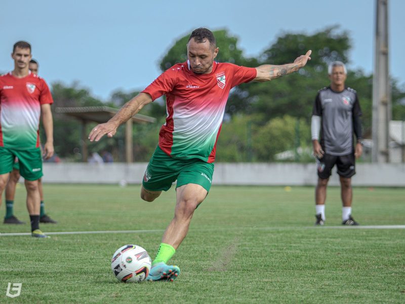 Alagoano de 6 anos faz vaquinha para participar do Campeonato