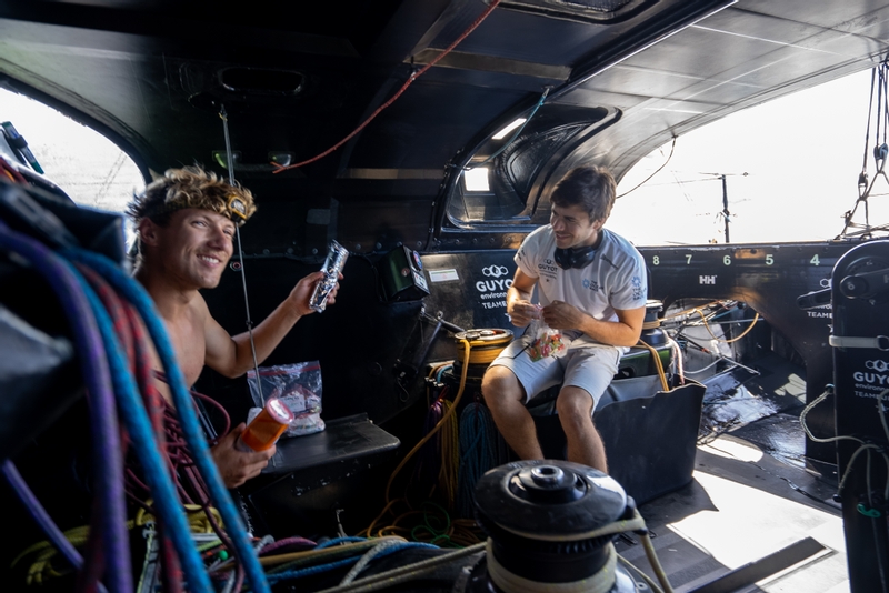 E as necessidades básicas?