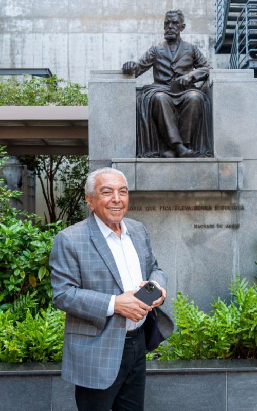 Maur&iacute;cio de Sousa em visita &agrave; ABL – Foto: Reprodu&ccedil;&atilde;o