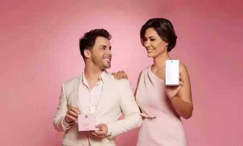 Maquiador Agust&iacute;n Fernandez e ex-primeira-dama Michelle Bolsonaro lan&ccedil;am kits de beleza “inspirado na amizade” deles ( – Foto: Reprodu&ccedil;&atilde;o/Instagram/ND