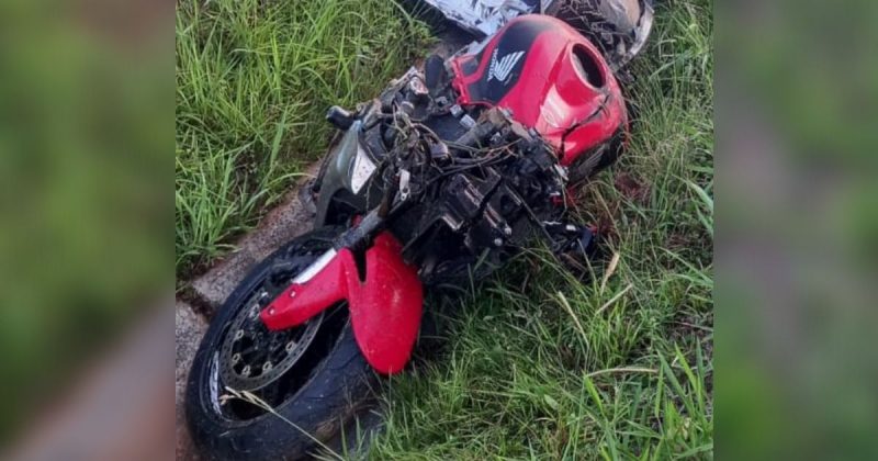 Acidente aconteceu na BR-101 em I&ccedil;ara – Foto: CBMSC/Reprodu&ccedil;&atilde;o/ND