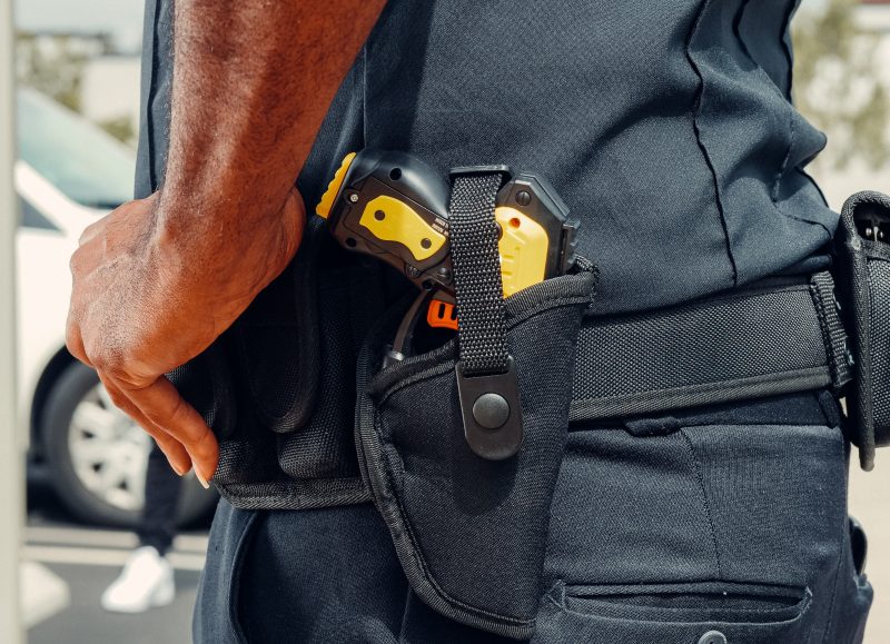 Private security was hired to help in the municipality.  – Photo: Pexels/Disclosure/ND