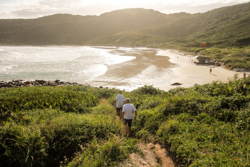 Federação Brasileira de Naturismo define regras de convívio para praticantes