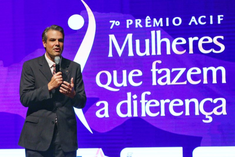 Presidente da Acif, o anfitri&atilde;o do evento, Rodrigo Rossoni enalteceu a import&acirc;ncia da premia&ccedil;&atilde;o – Foto: Divulga&ccedil;&atilde;o/ND