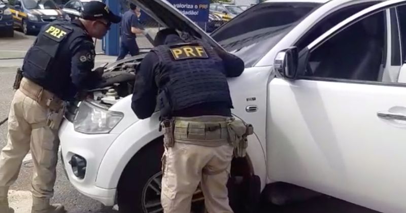 Ve&iacute;culo foi recuperado pela PRF em Itapema – Foto: PRF/Reprodu&ccedil;&atilde;o/ND