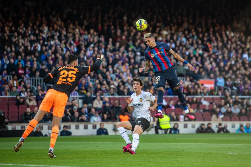 El exjugador del Barcelona Rabinha marcó el gol de la victoria