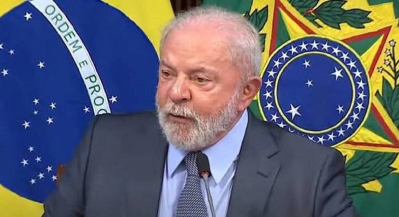Lula durante reuni&atilde;o com ministros nesta ter&ccedil;a (14) – Foto: Reprodu&ccedil;&atilde;o/ Youtube TV Brasil1