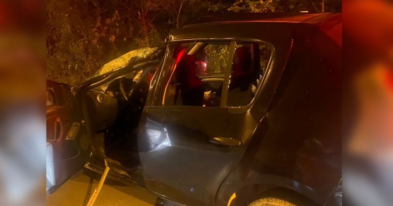 Testemunhas relataram que uma carreta colidiu com o ve&iacute;culo – Foto: PMRV/Reprodu&ccedil;&atilde;o/ND