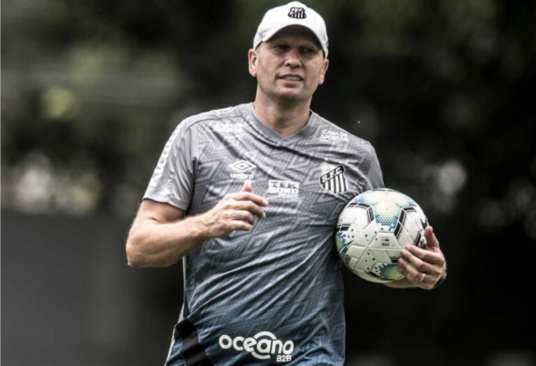 Ex-auxiliar de Cuca assumir&aacute; como t&eacute;cnico do Metropolitano na S&eacute;rie B – Foto: Ivan Storti / Santos FC / Reprodu&ccedil;&atilde;o ND