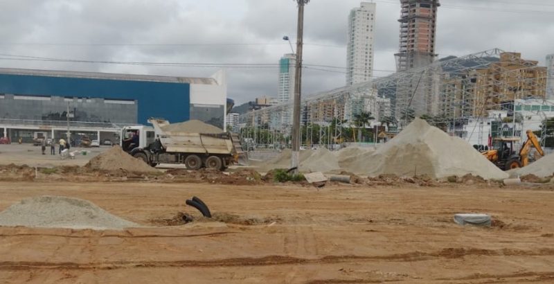 Secretaria de Obras realiza melhorias de infraestrutura para receber a Ocean Live Park – Foto: SECOM Itaja&iacute;