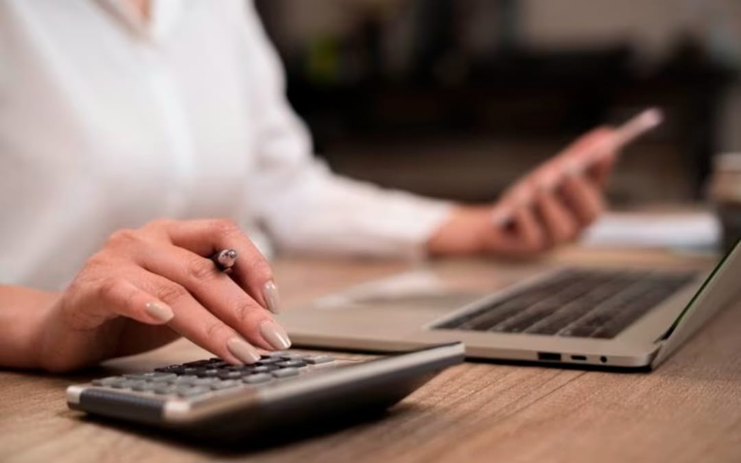 Score de crédito é baseado em seis fatores que refletem o comportamento financeiro do consumido Score de crédito é baseado em seis fatores que refletem o comportamento financeiro do consumidor