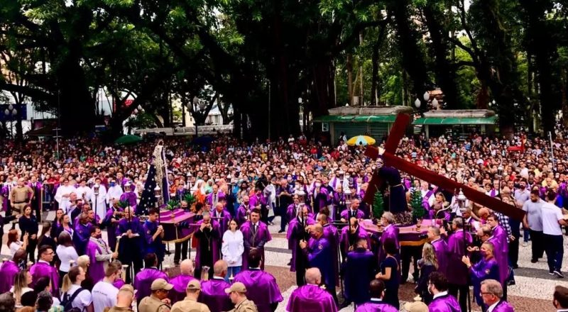 Símbolo de religiosidade, Procissão Senhor dos Passos completa 257 anos em Florianópolis