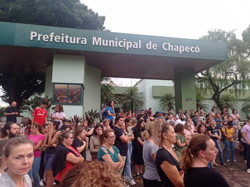 Os servidores municipais anunciam greve em Chapec&oacute; e reivindicam melhorias salariais. &mdash; Foto: SITESPMCHR/Reprodu&ccedil;&atilde;o/ND