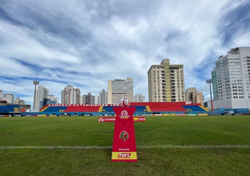 Estádio Dr. Hercílio Luz é palco da partida entre Barra x Chapecoense