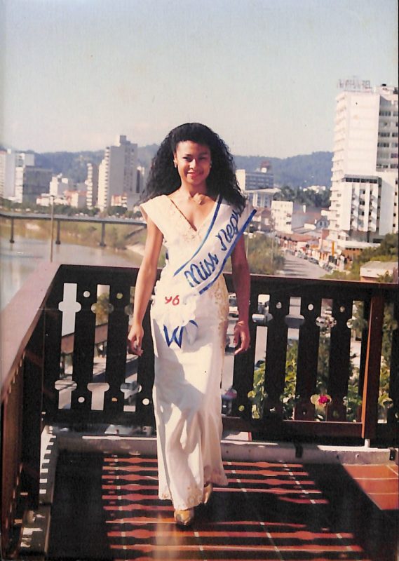 T&acirc;nia de Souza Rodrigues representou Blumenau no concurso estadual – Foto: Arquivo Hist&oacute;rico de Blumenau/Reprodu&ccedil;&atilde;o/ND