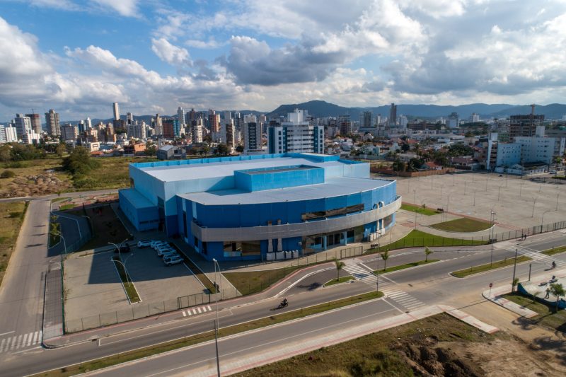 Prefeitura n&atilde;o vai ceder Teatro de Arena para show de humorista que divulgou v&iacute;deo pol&ecirc;mico sobre a cidade de Tubar&atilde;o&nbsp; – Foto: Divulga&ccedil;&atilde;o/ND