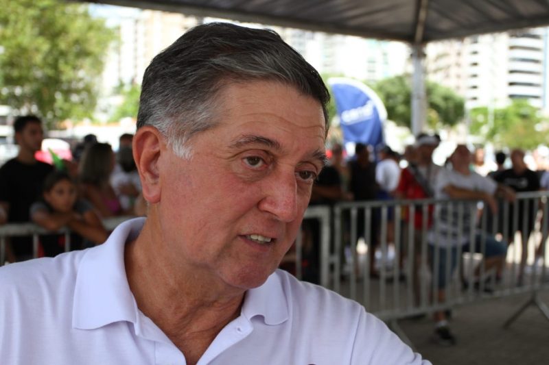 Top&aacute;zio Neto disse que novo parque n&aacute;utico deve ser entregue em outubro – Foto: Cristiano Estrele/Especial para o ND