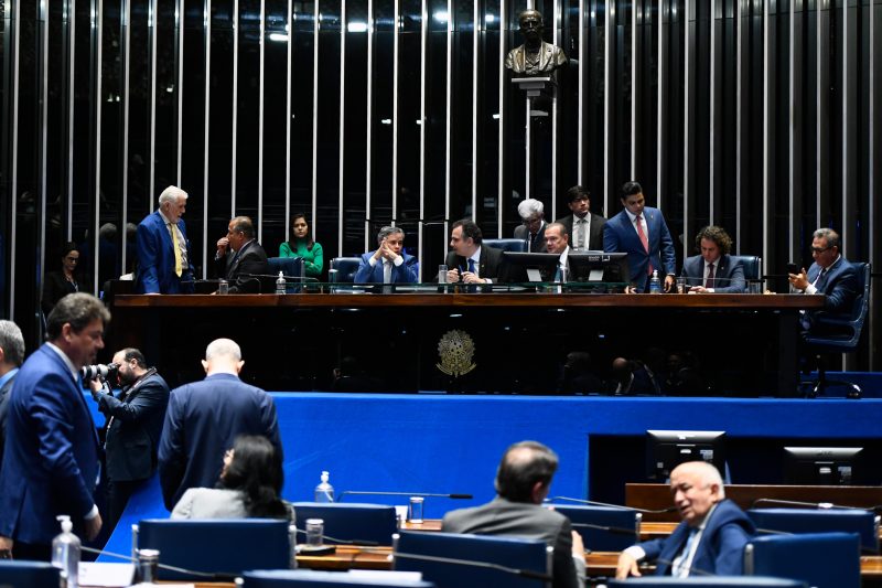 PEC que criminaliza porte e posse de drogas no Brasil foi aprovada com ampla maioria de votos no Senado – Foto: Roque de S&aacute;/Ag&ecirc;ncia Senado