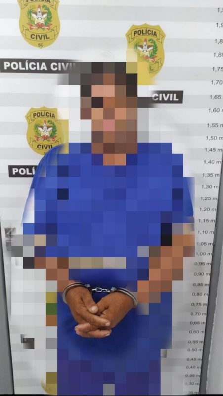 Foragido possu&iacute;a mandado de pris&atilde;o preventiva v&aacute;lido at&eacute; 2038 – Foto: Setor de Capturas/Pol&iacute;cia Civil/DEIC/Divulga&ccedil;&atilde;o/ND
