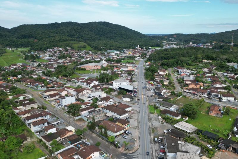 Bairro Itinga e sua via principal, a rua Waldomiro Jos&eacute; Borges – Foto: Carlos Jr/ND