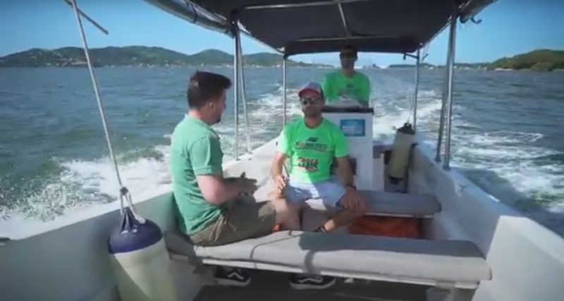 Jornalista Luan Vosnhak embarcou em um bate-papo com Maicon Albino que cresceu na Lagoa da Concei&ccedil;&atilde;o – Foto: Reprodu&ccedil;&atilde;o NDTV RecordTV