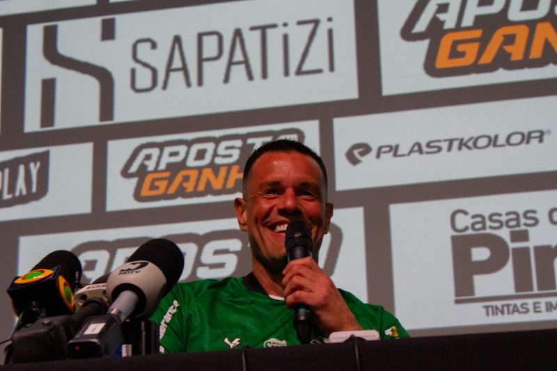 Goleiro Wilson falou durante o evento nesta sexta-feira &#8211; Foto: Patrick Floriani/Figueirense/ND