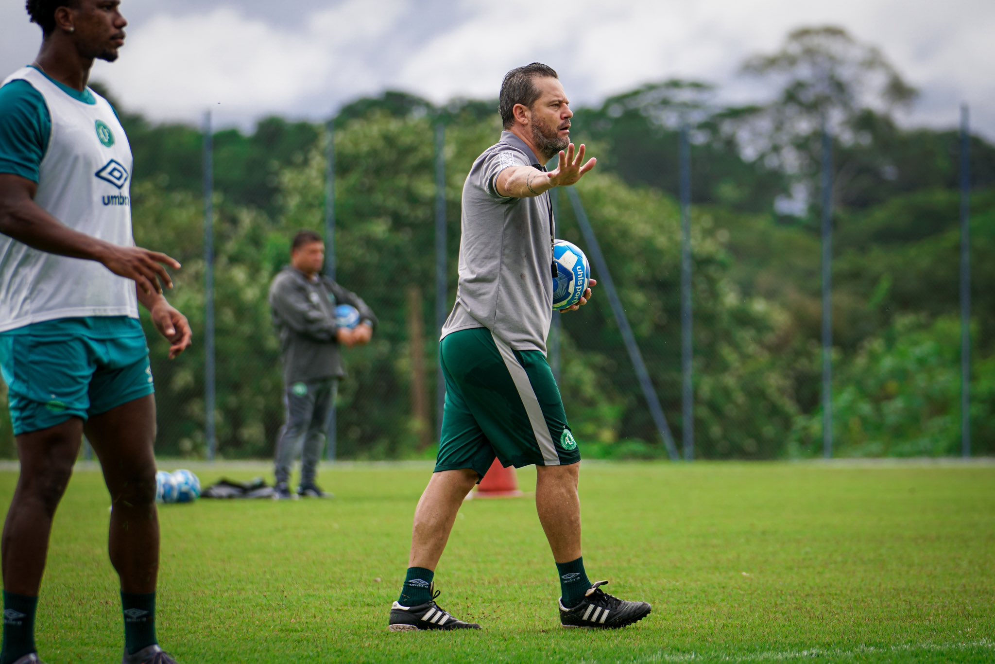 São Paulo x Chapecoense: veja onde assistir, escalações