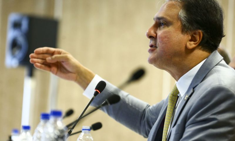 Camilo Santana afirma que existe erro na implanta&ccedil;&atilde;o do novo ensino m&eacute;dio. – Foto: Marcelo Camargo/Ag&ecirc;ncia Brasil/ND