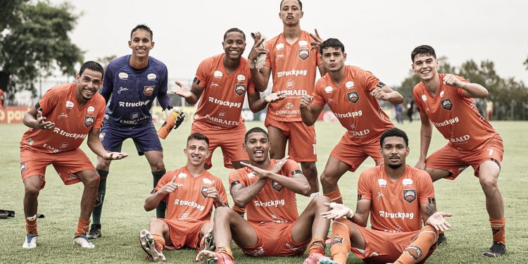 Cambori&uacute; fez campanha hist&oacute;rica na Copa S&atilde;o Paulo de Futebol J&uacute;nior – Foto: CFC/Divulga&ccedil;&atilde;o/ND