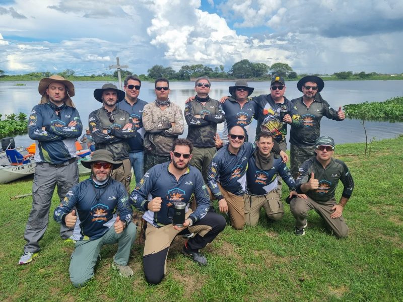Grupo de Pesca Lassberg durante a expedi&ccedil;&atilde;o no Pantanal – Foto: Albert Silveira/ND