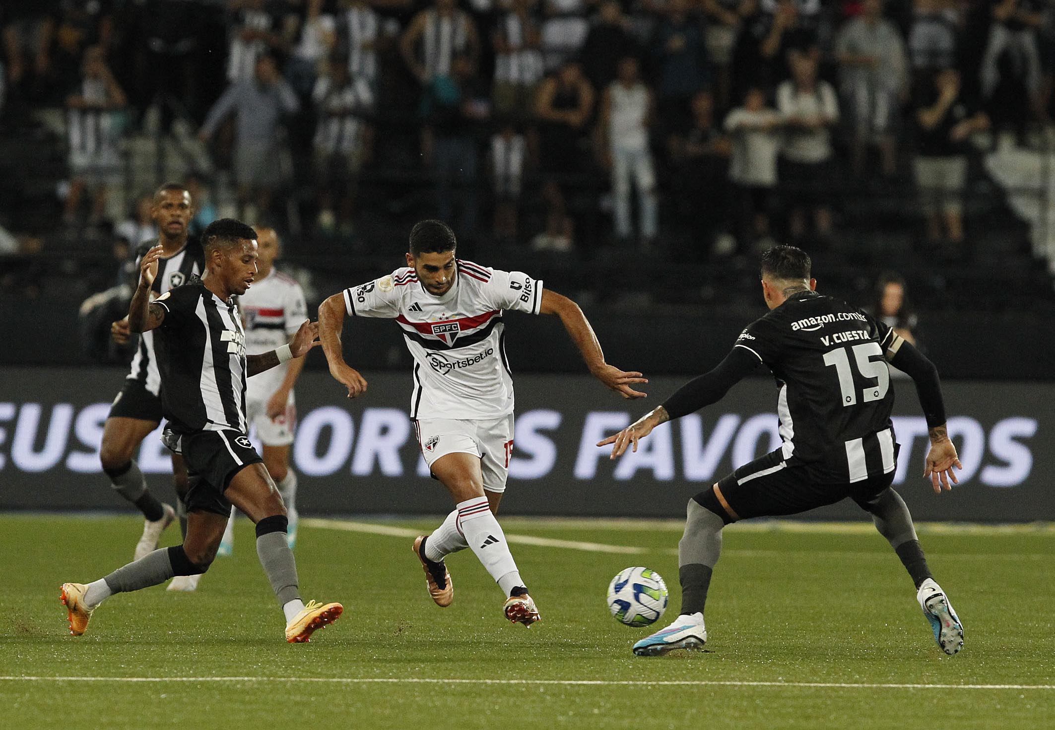 Rafinha, Pablo Maia, Calleri e Ceni recebem premiação no Paulistão - SPFC